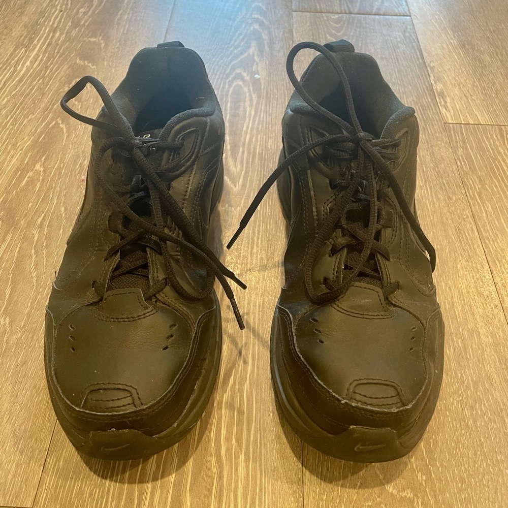 Nike Men’s Air Monarch Sneaker.